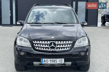 Внедорожник / Кроссовер Mercedes-Benz M-Class 2006 в 