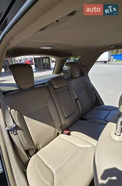 Позашляховик / Кросовер Mercedes-Benz M-Class 2014 в 