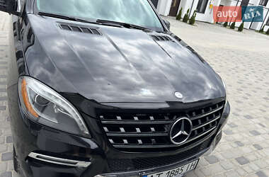 Внедорожник / Кроссовер Mercedes-Benz M-Class 2013 в 