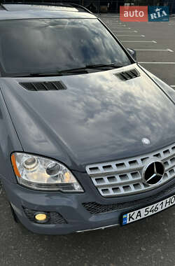 Внедорожник / Кроссовер Mercedes-Benz M-Class 2010 в 