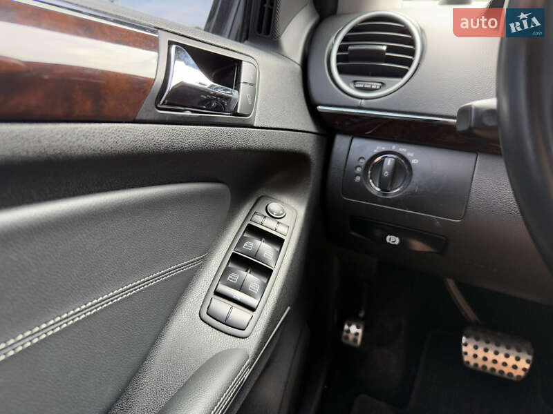 Внедорожник / Кроссовер Mercedes-Benz M-Class 2010 в Днепре