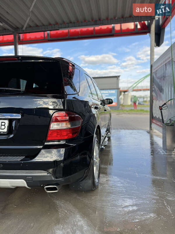 Внедорожник / Кроссовер Mercedes-Benz M-Class 2006 в Ивано-Франковске