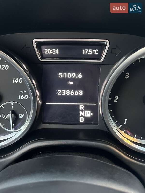 Внедорожник / Кроссовер Mercedes-Benz M-Class 2011 в Ровно