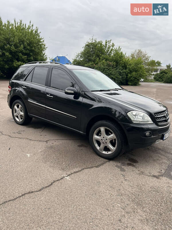 Внедорожник / Кроссовер Mercedes-Benz M-Class 2007 в 