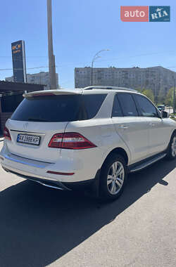 Позашляховик / Кросовер Mercedes-Benz M-Class 2011 в 