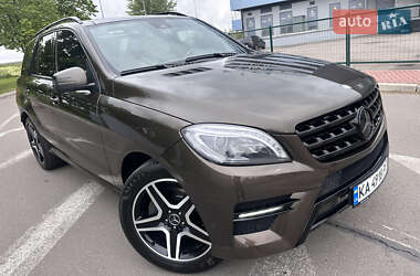 Позашляховик / Кросовер Mercedes-Benz M-Class 2011 в 