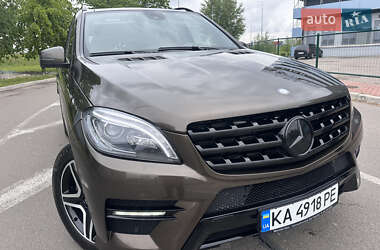 Позашляховик / Кросовер Mercedes-Benz M-Class 2011 в 