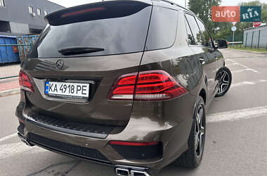 Позашляховик / Кросовер Mercedes-Benz M-Class 2011 в 