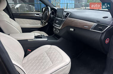 Позашляховик / Кросовер Mercedes-Benz M-Class 2011 в 