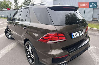 Позашляховик / Кросовер Mercedes-Benz M-Class 2011 в 