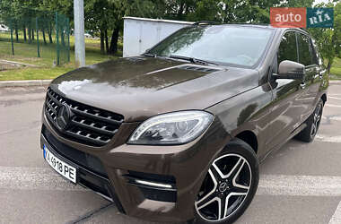 Позашляховик / Кросовер Mercedes-Benz M-Class 2011 в 