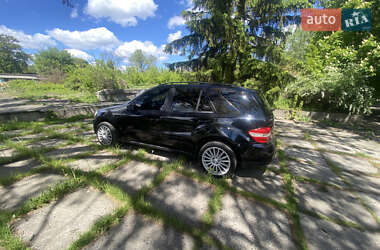 Внедорожник / Кроссовер Mercedes-Benz M-Class 2006 в 
