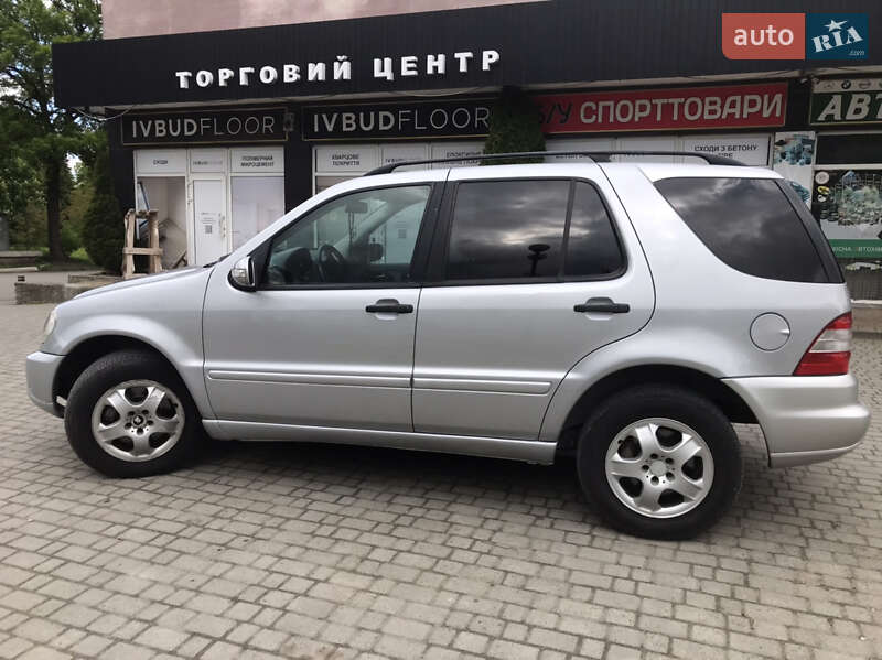 Внедорожник / Кроссовер Mercedes-Benz M-Class 2003 в Бурштыне