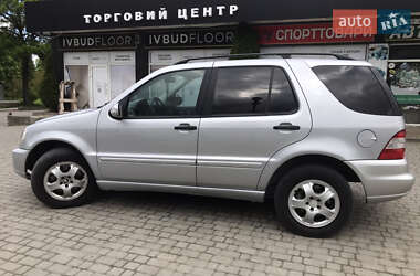 Позашляховик / Кросовер Mercedes-Benz M-Class 2003 в 
