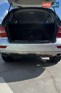 Внедорожник / Кроссовер Mercedes-Benz M-Class 2010 в 