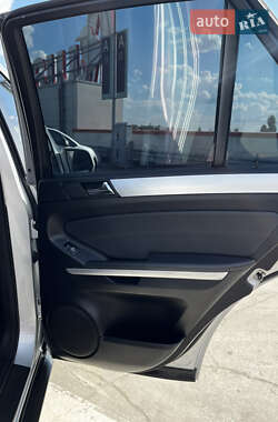 Внедорожник / Кроссовер Mercedes-Benz M-Class 2010 в 