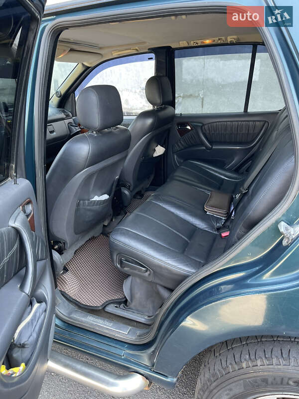 Внедорожник / Кроссовер Mercedes-Benz M-Class 1997 в Одессе