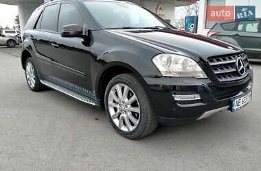 Внедорожник / Кроссовер Mercedes-Benz M-Class 2011 в Днепре