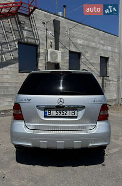 Внедорожник / Кроссовер Mercedes-Benz M-Class 2008 в 
