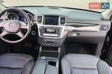 Внедорожник / Кроссовер Mercedes-Benz M-Class 2015 в 