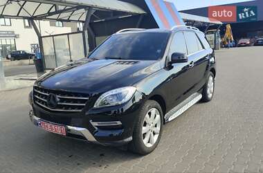 Внедорожник / Кроссовер Mercedes-Benz M-Class 2015 в 