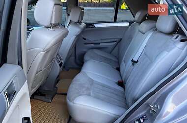 Позашляховик / Кросовер Mercedes-Benz M-Class 2008 в 