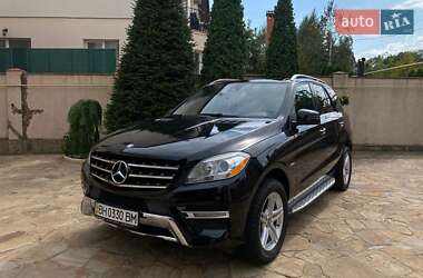 Внедорожник / Кроссовер Mercedes-Benz M-Class 2011 в Одессе
