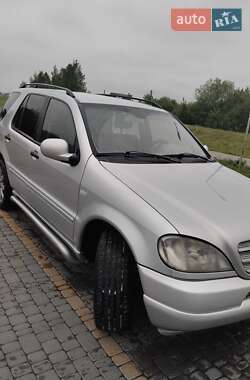 Внедорожник / Кроссовер Mercedes-Benz M-Class 2000 в 