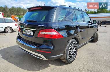 Внедорожник / Кроссовер Mercedes-Benz M-Class 2012 в 