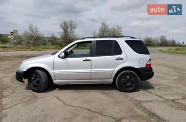 Внедорожник / Кроссовер Mercedes-Benz M-Class 2003 в 