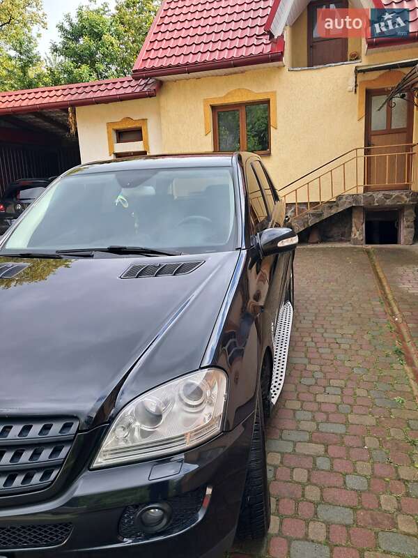 Внедорожник / Кроссовер Mercedes-Benz M-Class 2006 в Львове