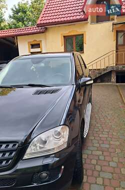 Внедорожник / Кроссовер Mercedes-Benz M-Class 2006 в 
