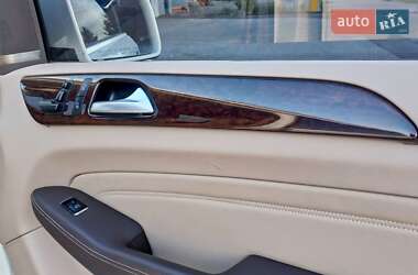 Внедорожник / Кроссовер Mercedes-Benz M-Class 2013 в 