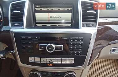 Внедорожник / Кроссовер Mercedes-Benz M-Class 2013 в 