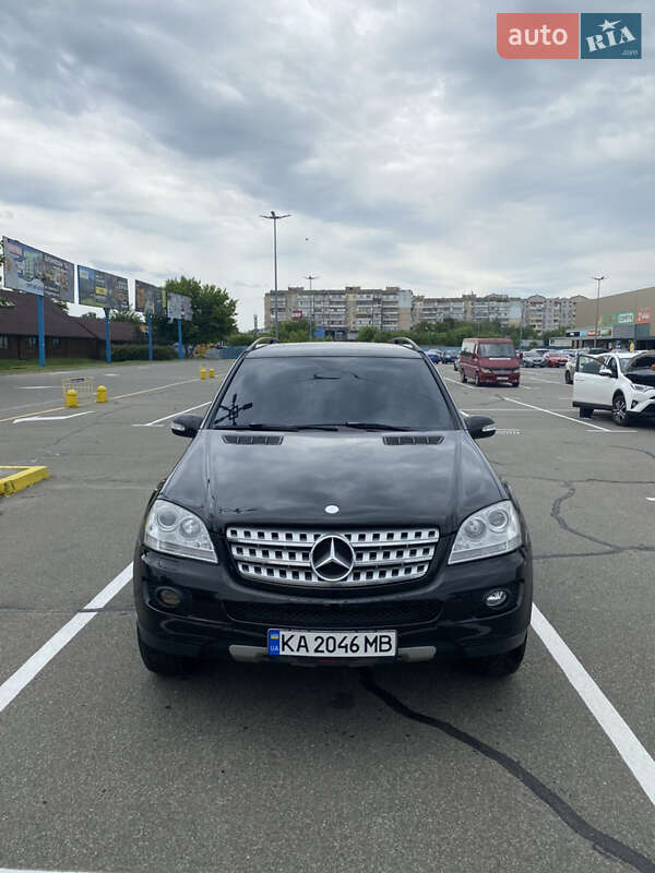 Внедорожник / Кроссовер Mercedes-Benz M-Class 2006 в Борисполе