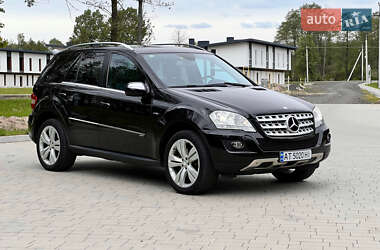 Внедорожник / Кроссовер Mercedes-Benz M-Class 2009 в 