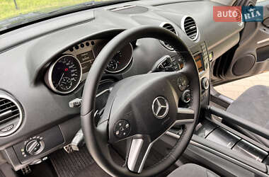 Внедорожник / Кроссовер Mercedes-Benz M-Class 2009 в 