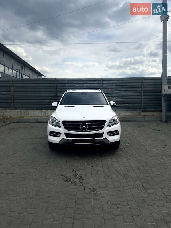 Mercedes-Benz M-Class 2015