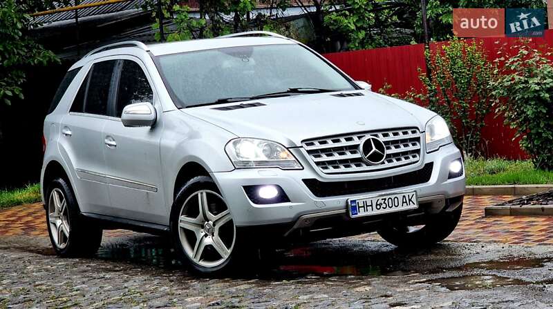 Внедорожник / Кроссовер Mercedes-Benz M-Class 2008 в Подольске