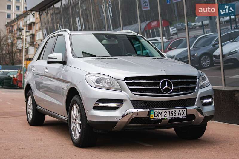 Внедорожник / Кроссовер Mercedes-Benz M-Class 2012 в 