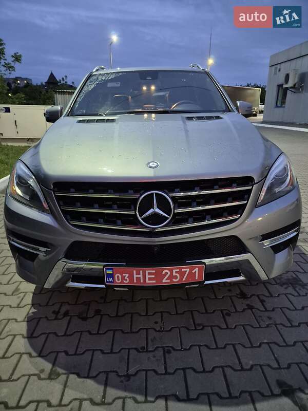 Внедорожник / Кроссовер Mercedes-Benz M-Class 2013 в Луцке