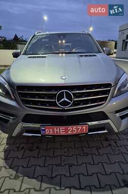 Внедорожник / Кроссовер Mercedes-Benz M-Class 2013 в 