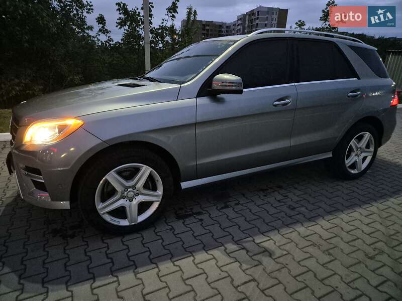 Внедорожник / Кроссовер Mercedes-Benz M-Class 2013 в Луцке