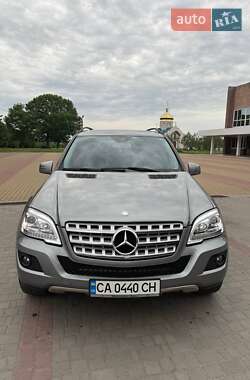 Внедорожник / Кроссовер Mercedes-Benz M-Class 2011 в 