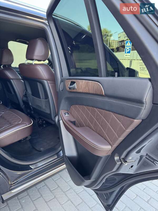 Внедорожник / Кроссовер Mercedes-Benz M-Class 2012 в Запорожье