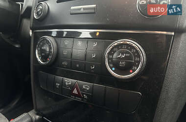 Внедорожник / Кроссовер Mercedes-Benz M-Class 2006 в 