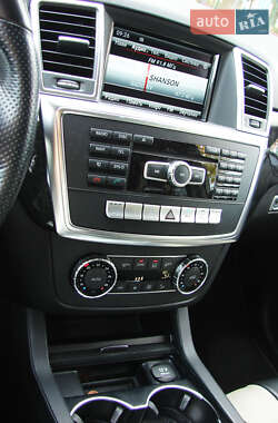 Внедорожник / Кроссовер Mercedes-Benz M-Class 2013 в 