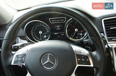 Внедорожник / Кроссовер Mercedes-Benz M-Class 2013 в 