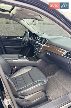 Внедорожник / Кроссовер Mercedes-Benz M-Class 2014 в 