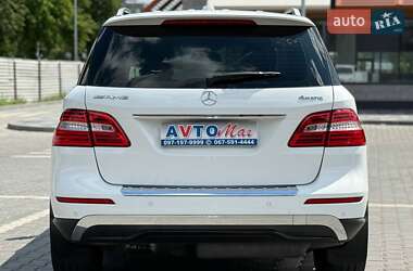 Позашляховик / Кросовер Mercedes-Benz M-Class 2013 в 